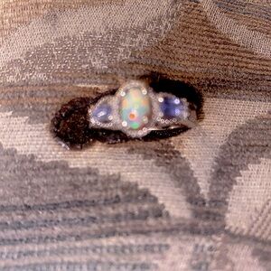 Jewelry women’s clothing, bucket bag, vintage jewelry, vintage watches